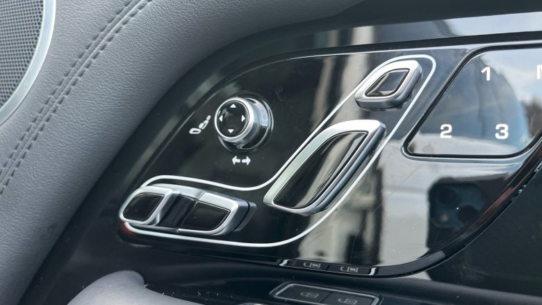 Land Rover Range Rover 3.0 D300 Westminster Black 4dr Auto Diesel Estate